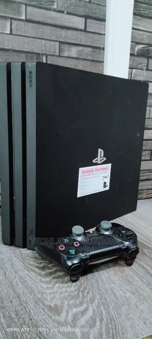 Ps4 PRO Good as New