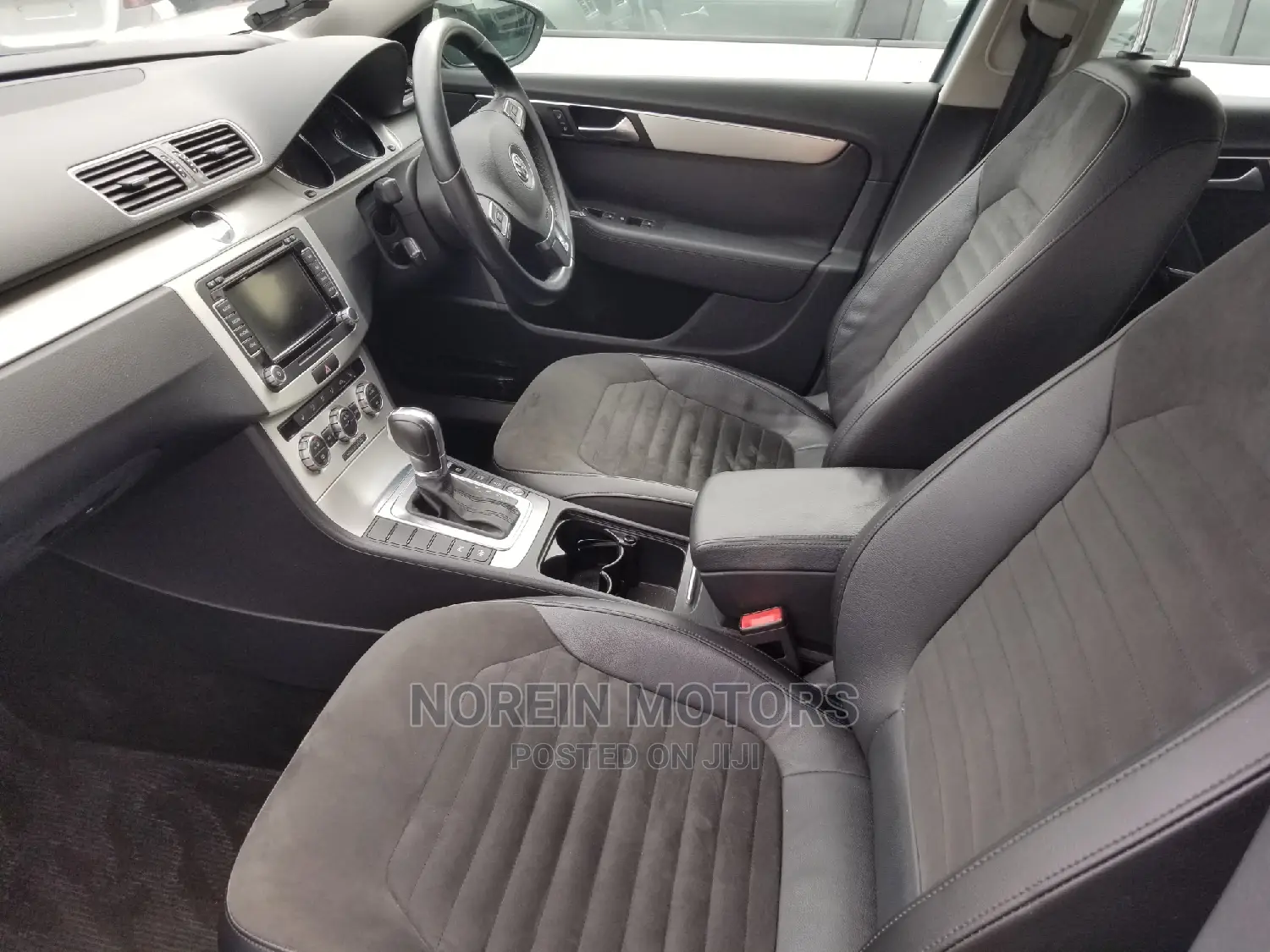 Volkswagen Passat 2014 Blue