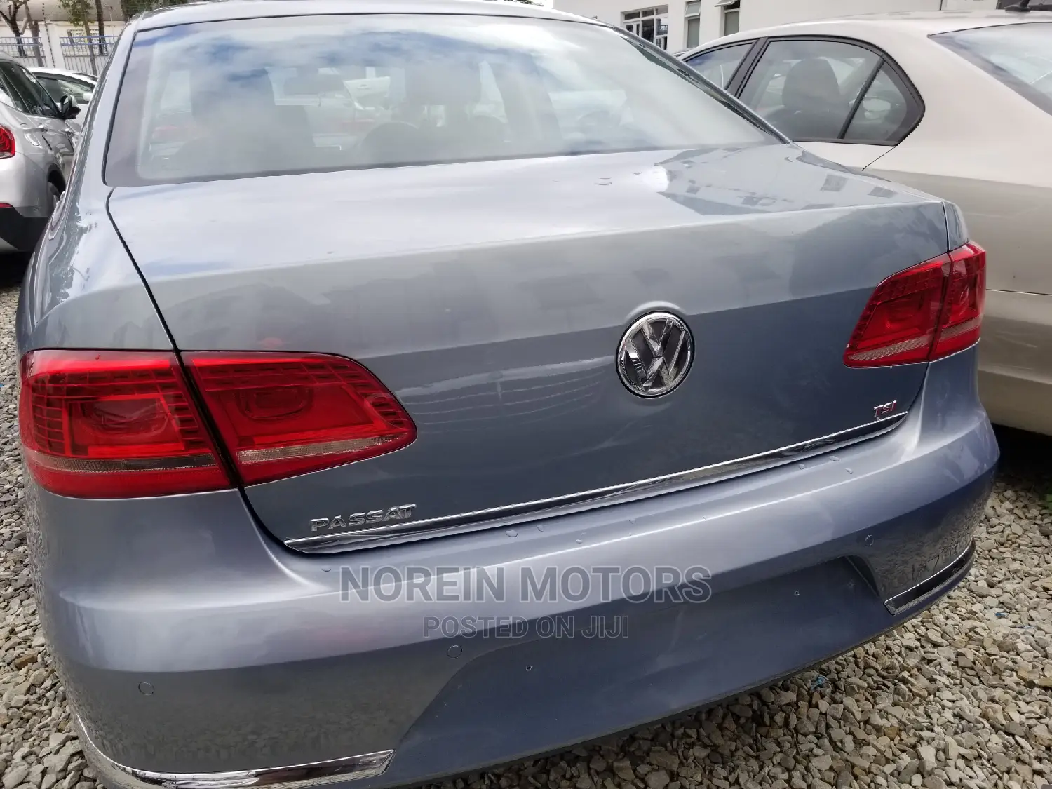Volkswagen Passat 2014 Blue