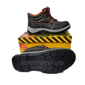 Safety Boots/ Safety Shoes/ Safety Footwear