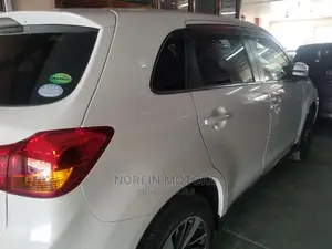 Mitsubishi RVR 2016 White