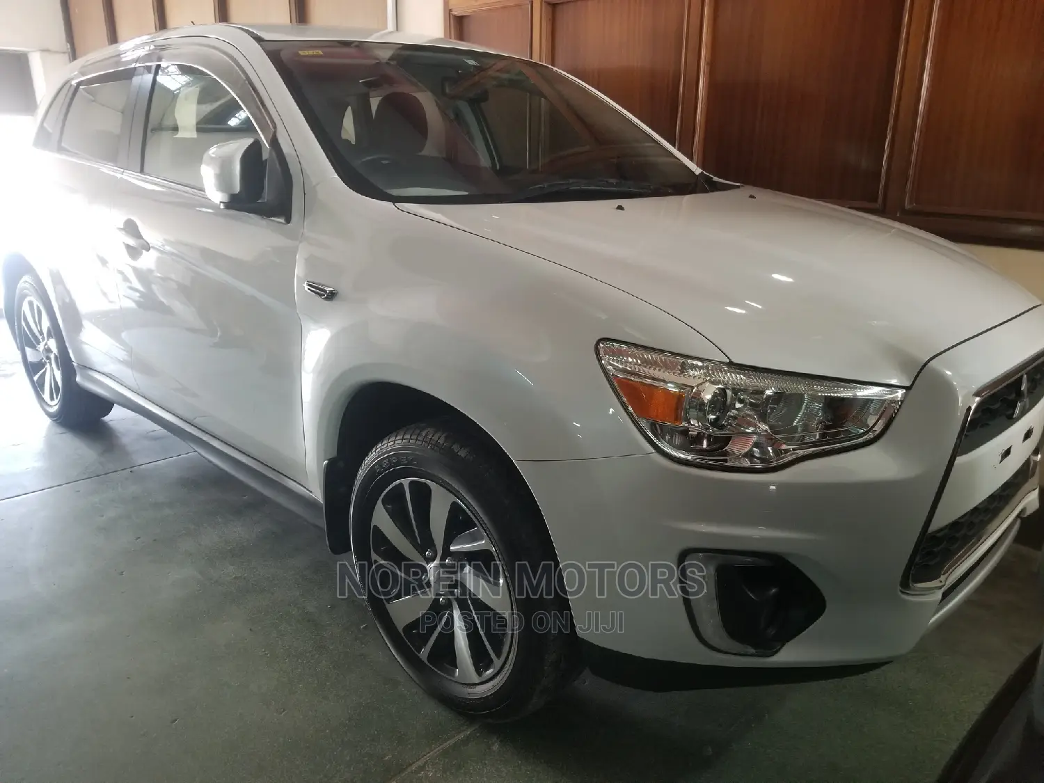 Mitsubishi RVR 2016 White