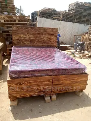 5 by 6 Bed / Drawer Bed