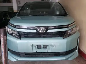 Toyota Voxy 2015 Blue