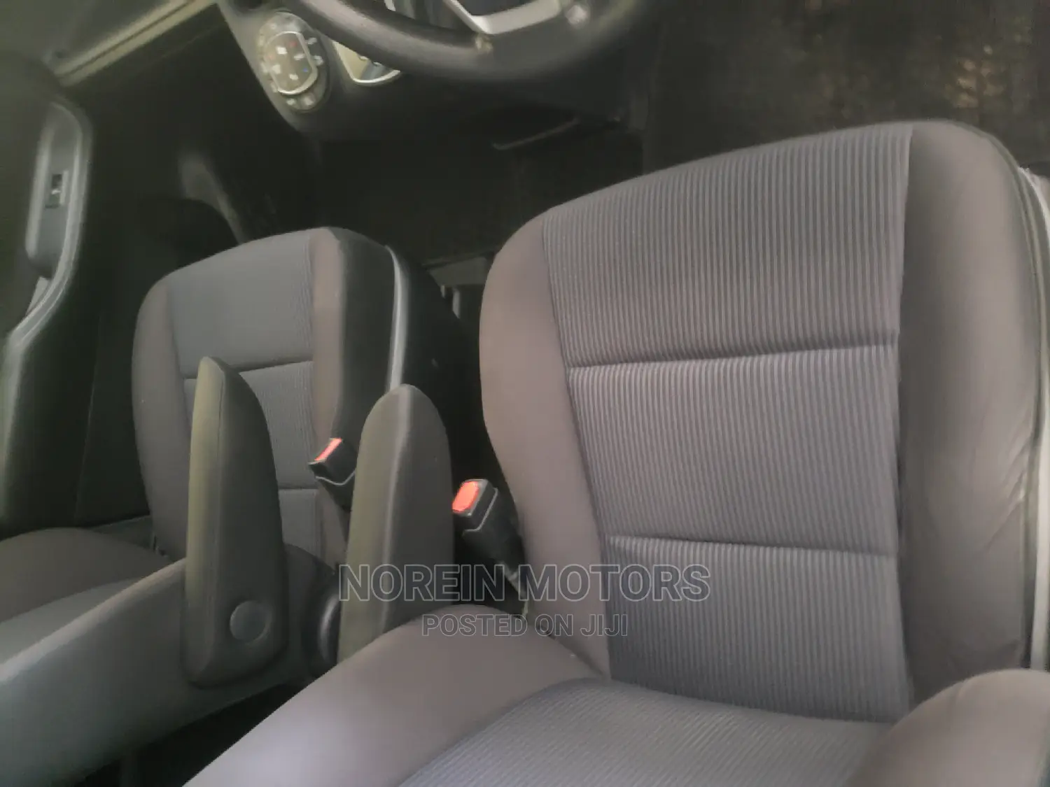 Toyota Voxy 2015 Blue