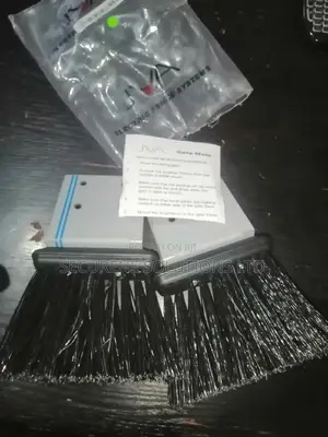 Automatic Gate, Gate Mate Brushes (Mr Sweepy)