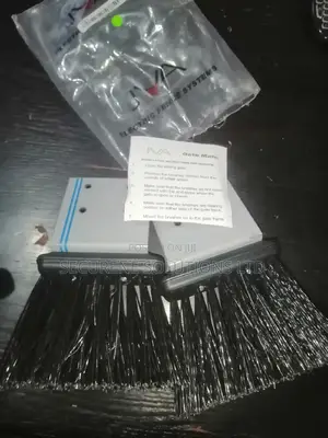 Automatic Gate, Gate Mate Brushes (Mr Sweepy)