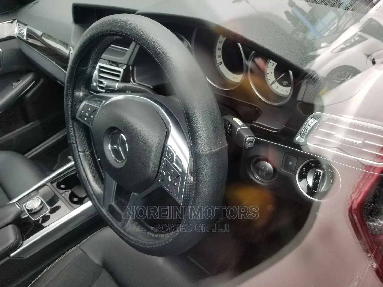 Mercedes-Benz E250 2015 Red
