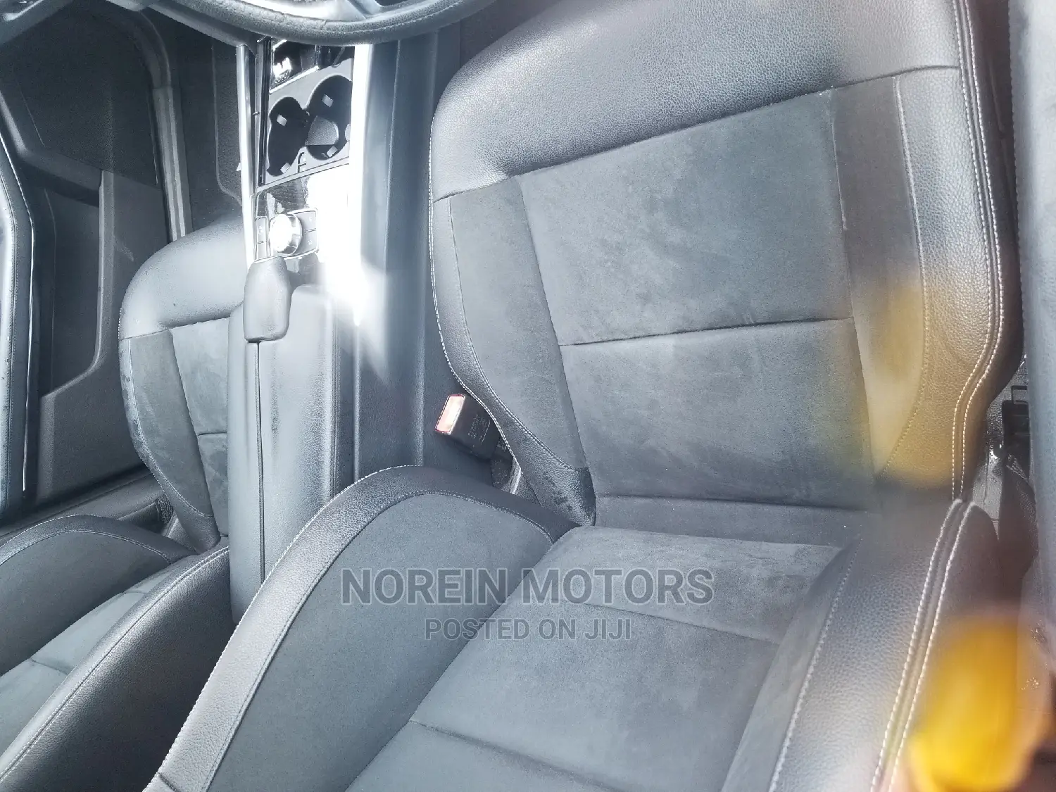 Mercedes-Benz E250 2015 Red