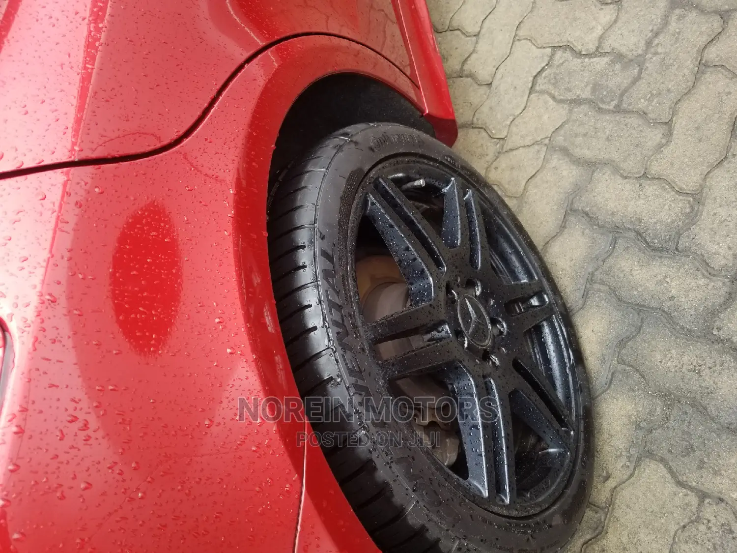 Mercedes-Benz E250 2015 Red