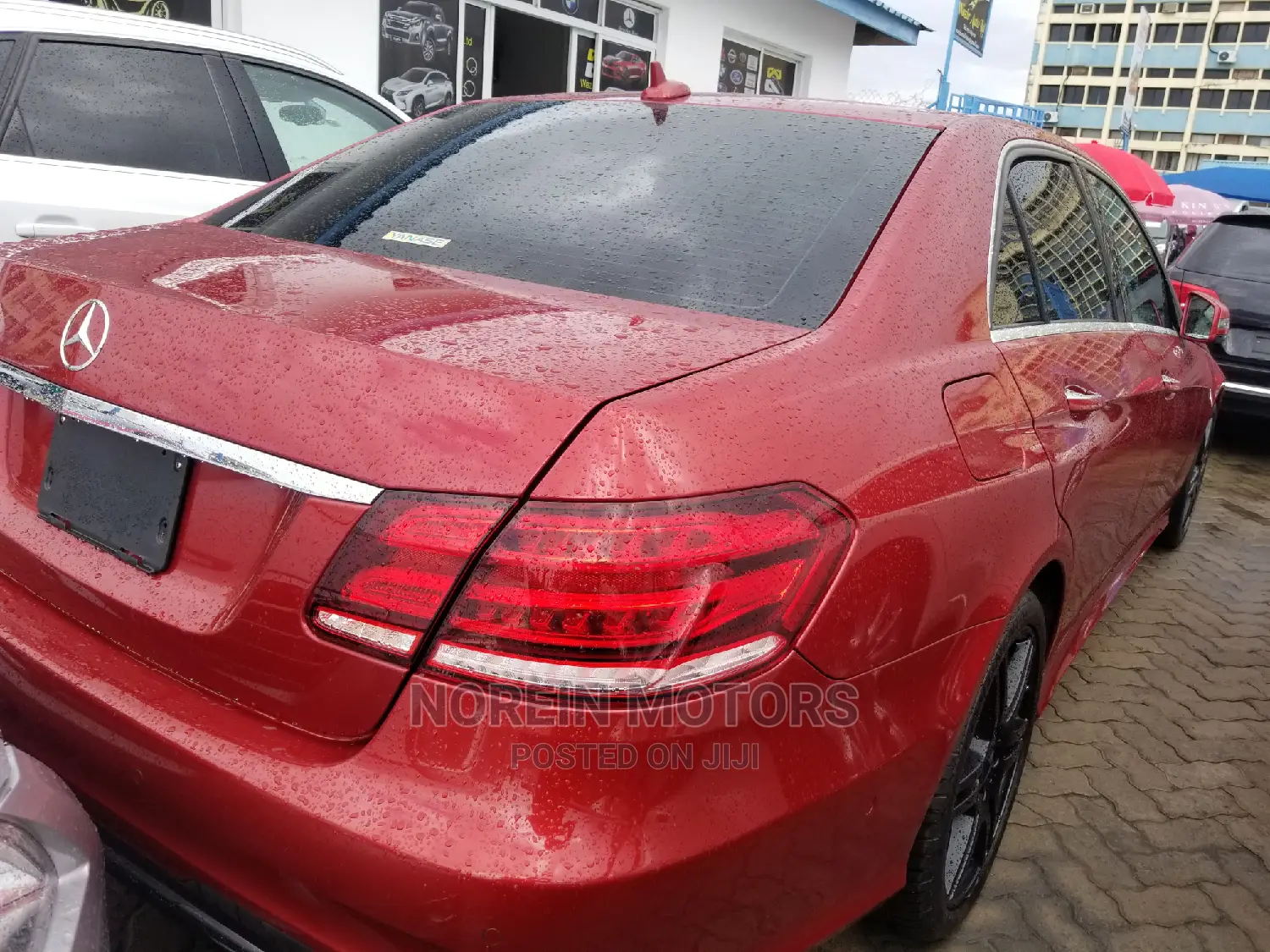 Mercedes-Benz E250 2015 Red