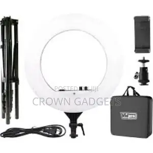 CONVENIENT COLD SHOE: RL 18-Inch LED Ring Light With Stand 5