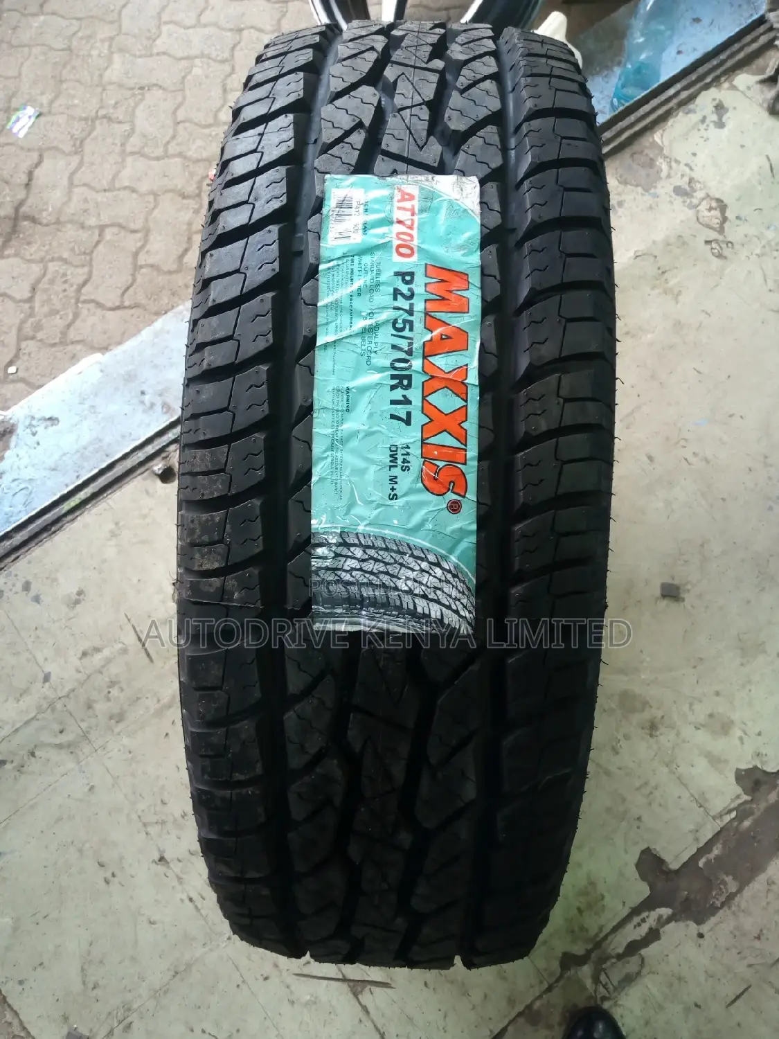 Maxxis 275/70r17