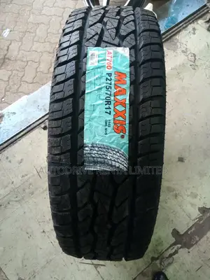 Maxxis 275/70r17