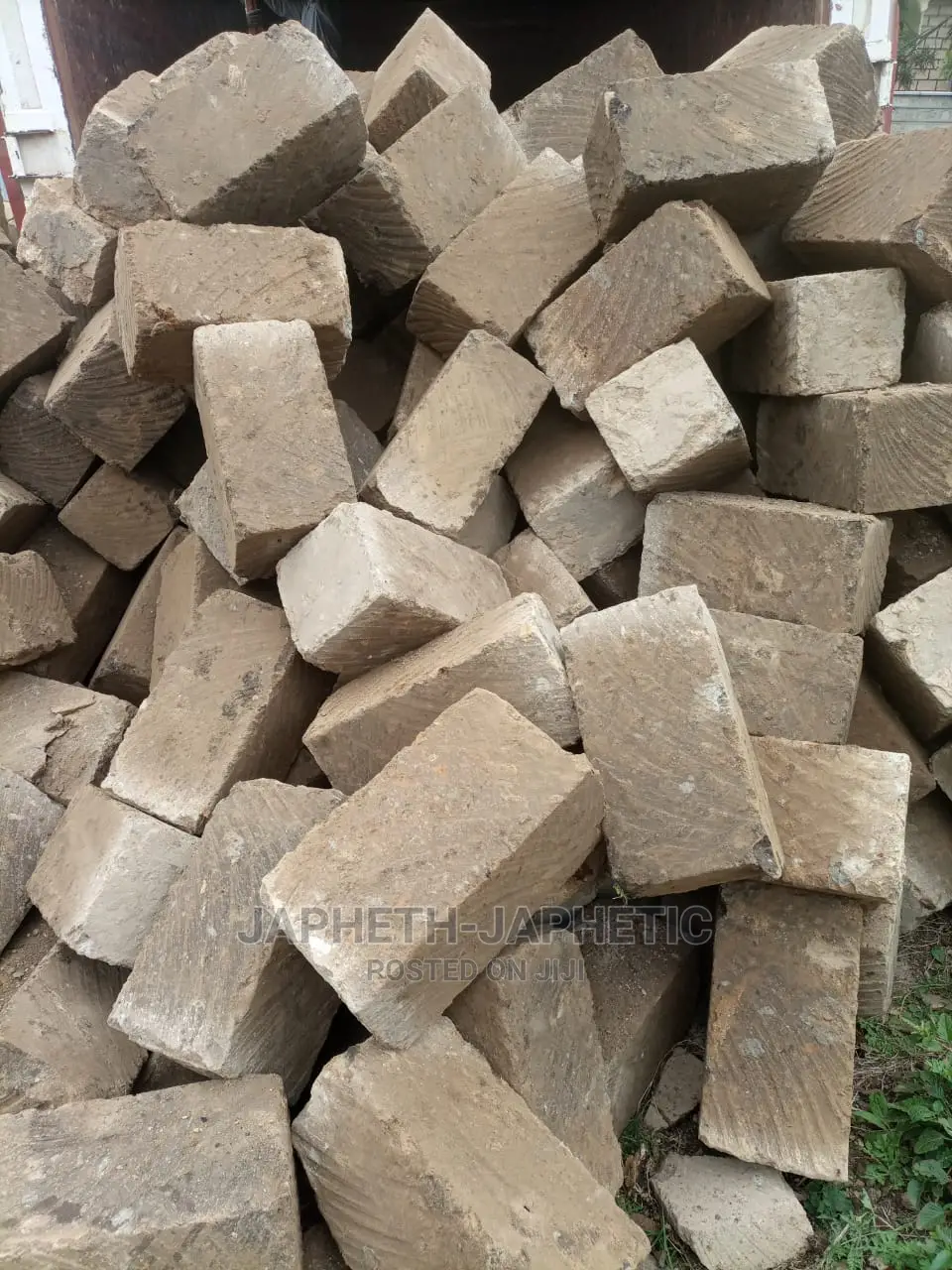 Machine Cut Stones,Hard