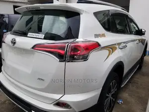 Toyota RAV4 2015 White