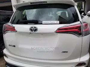 Toyota RAV4 2015 White