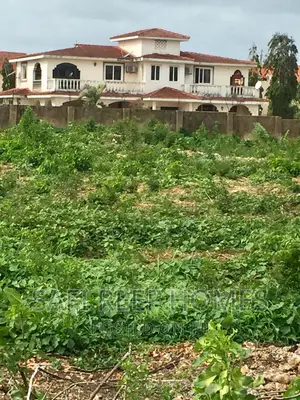 1/2 an Acre Plot for Sale in Shanzu Serena