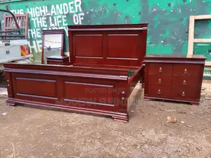 5/6 Bed With Dressing Mirror and Side Drawers
