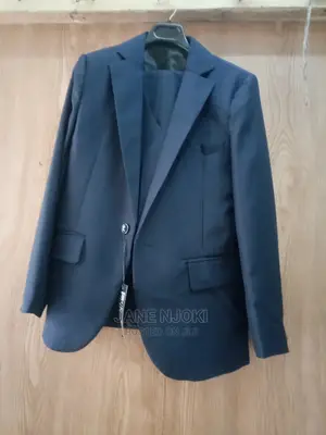 N,Blue Suit Boy