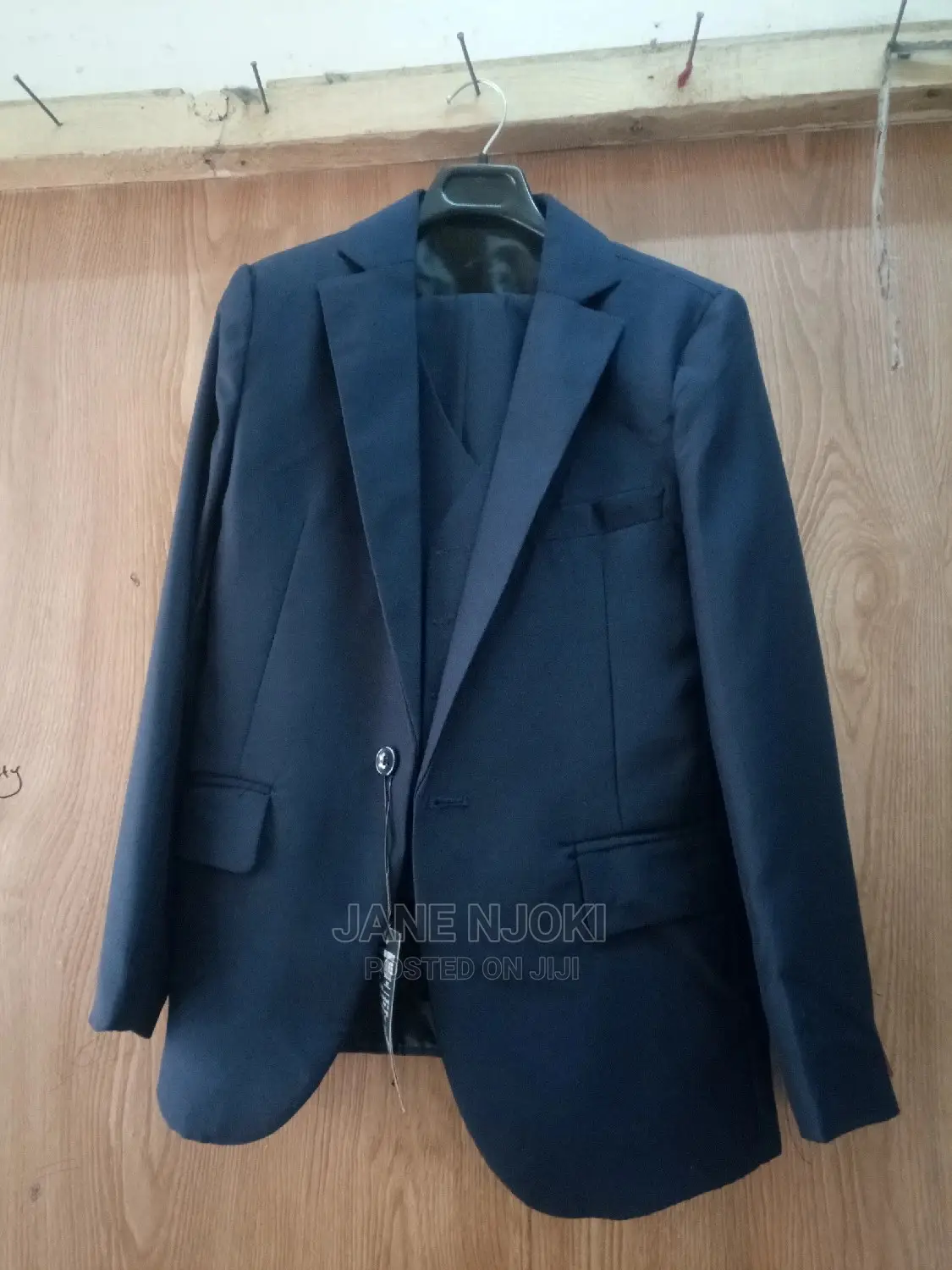 N,Blue Suit Boy