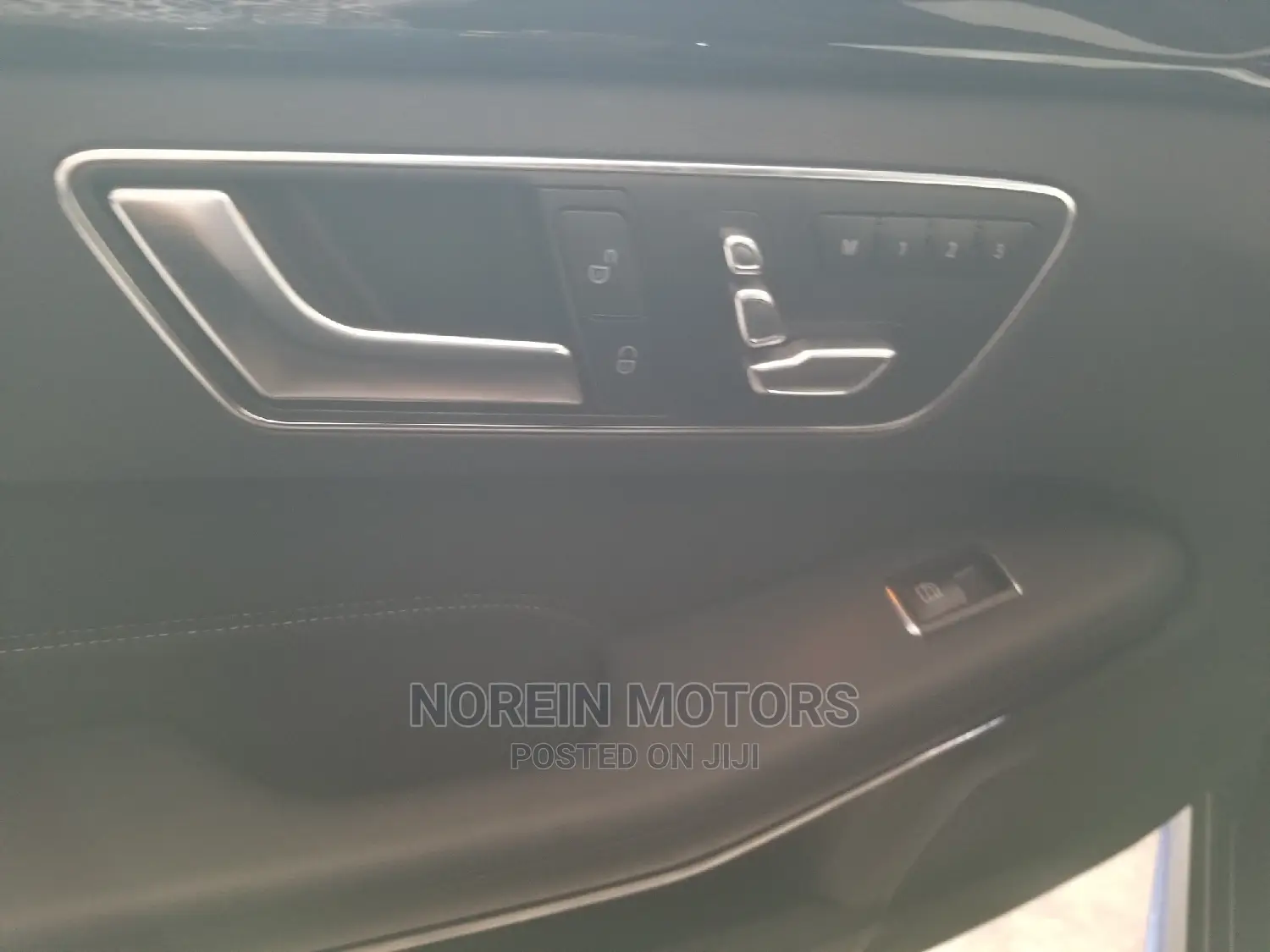 Mercedes-Benz E250 2015 Blue
