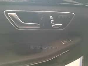 Mercedes-Benz E250 2015 Blue