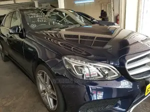 Mercedes-Benz E250 2015 Blue