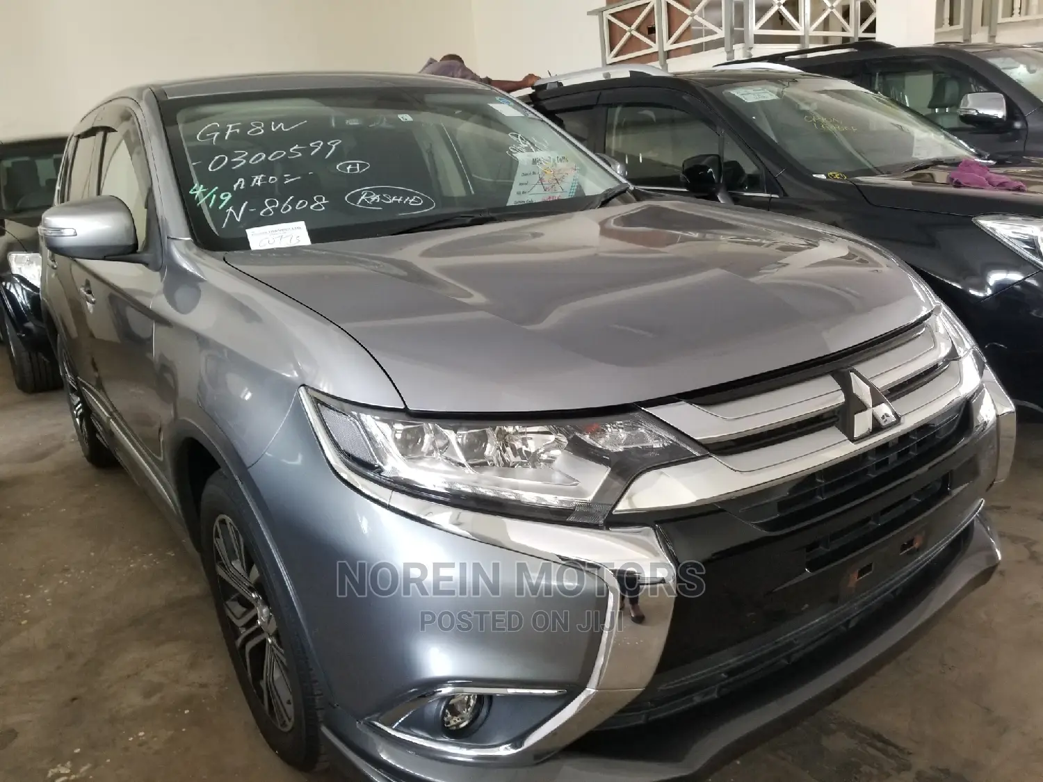 Mitsubishi Outlander 2014 Silver