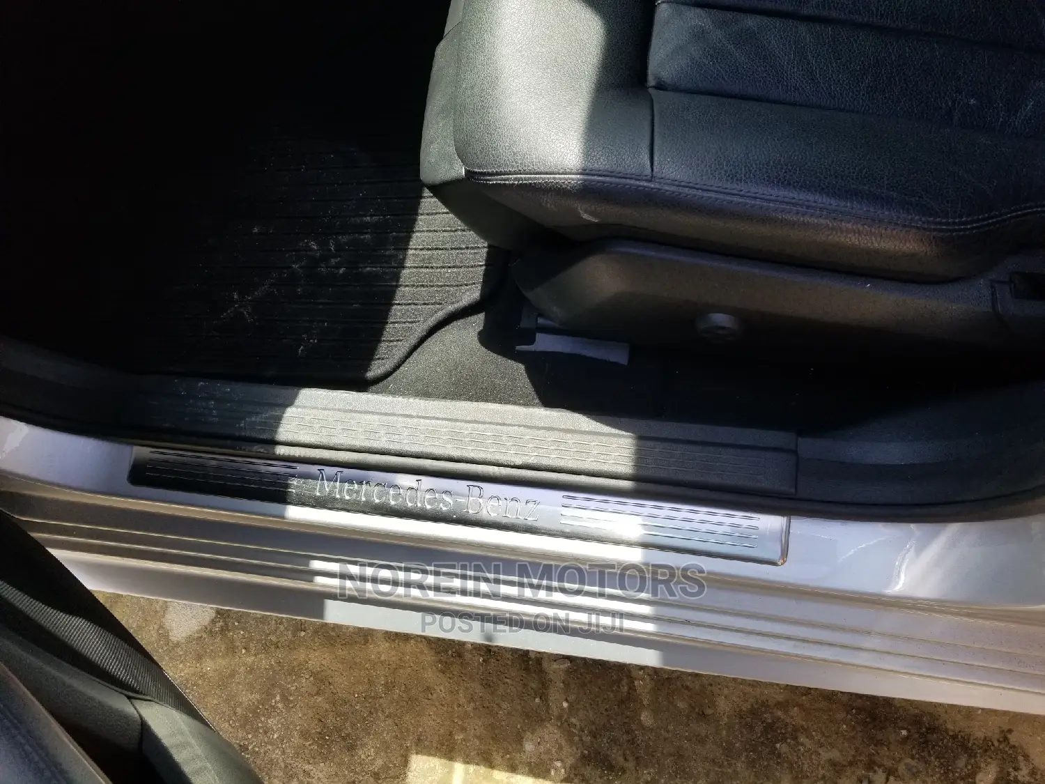 Mercedes-Benz E200 2013 Silver
