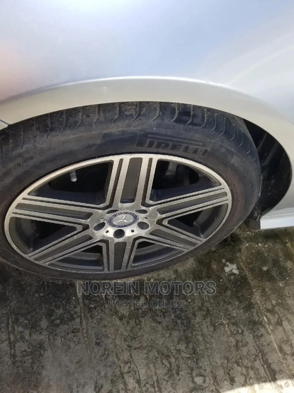 Mercedes-Benz E200 2013 Silver