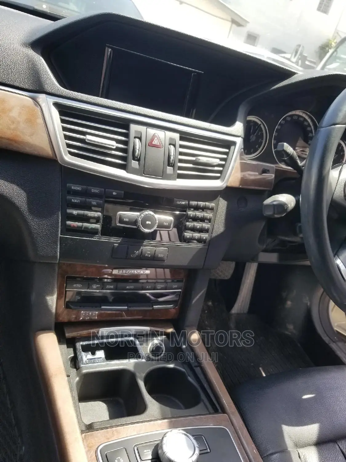 Mercedes-Benz E200 2013 Silver