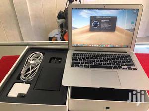 This This Apple Macbook Air Corei5