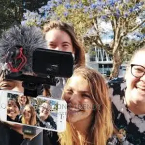 Boya by-Mm1 Shotgun Microphone With Psc1 Smartgrip Selfie St