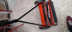 Manual Lawn Mower Machine