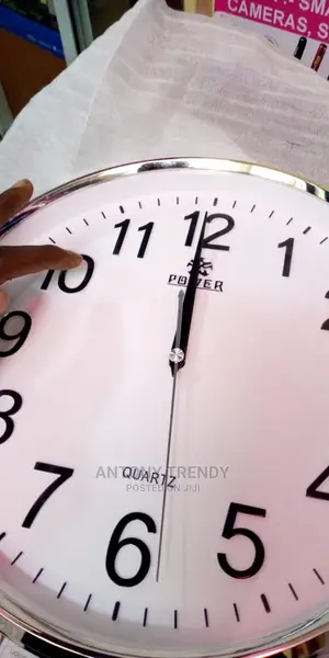 Spy Clock For Homes And Offices