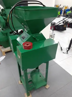 Bran New Roller Mill and Crusher