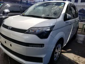 Toyota Spade 2014 White