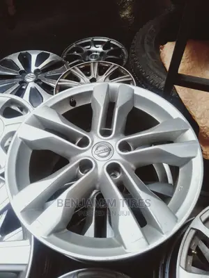 Original Alloy Rims for Nissan X Trail Size 17 Inch 5 Holes