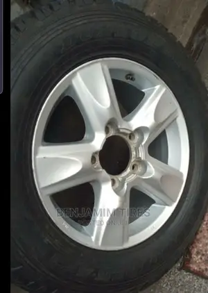 Alloy Rim Size 18 Inch for Prado With Second Hand Tire.