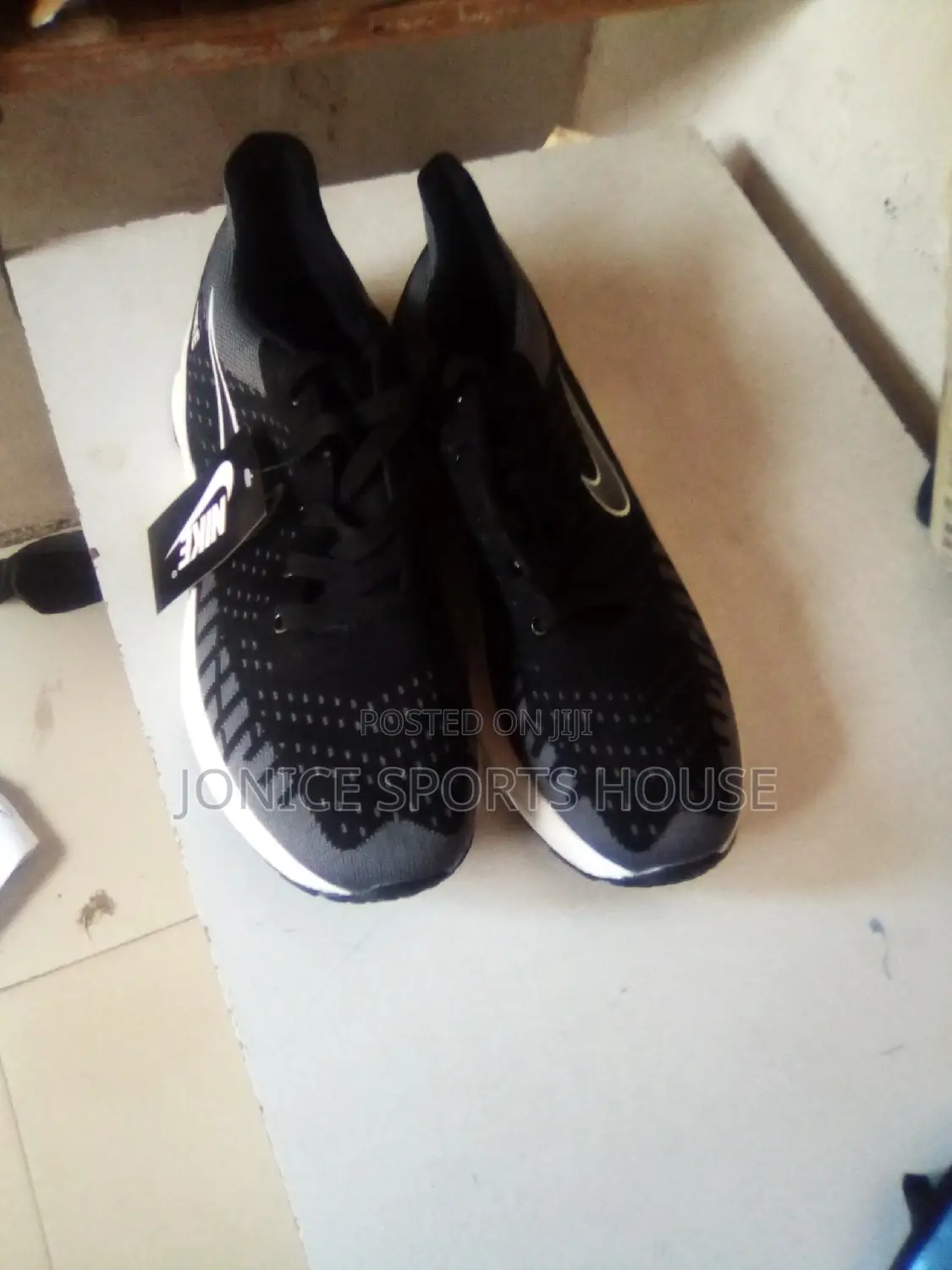 Sports Shoes