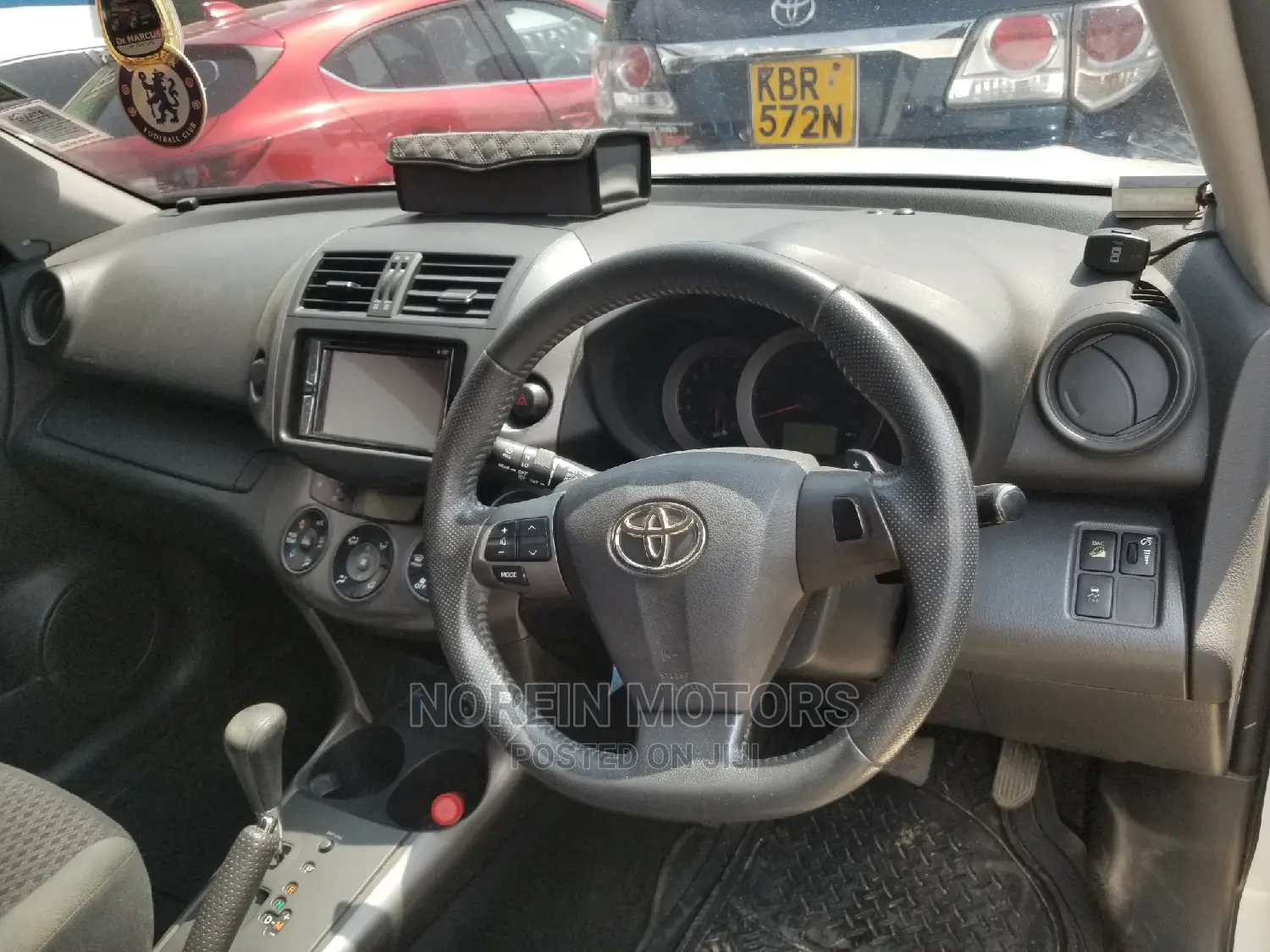 Toyota Vanguard 2012 Pearl