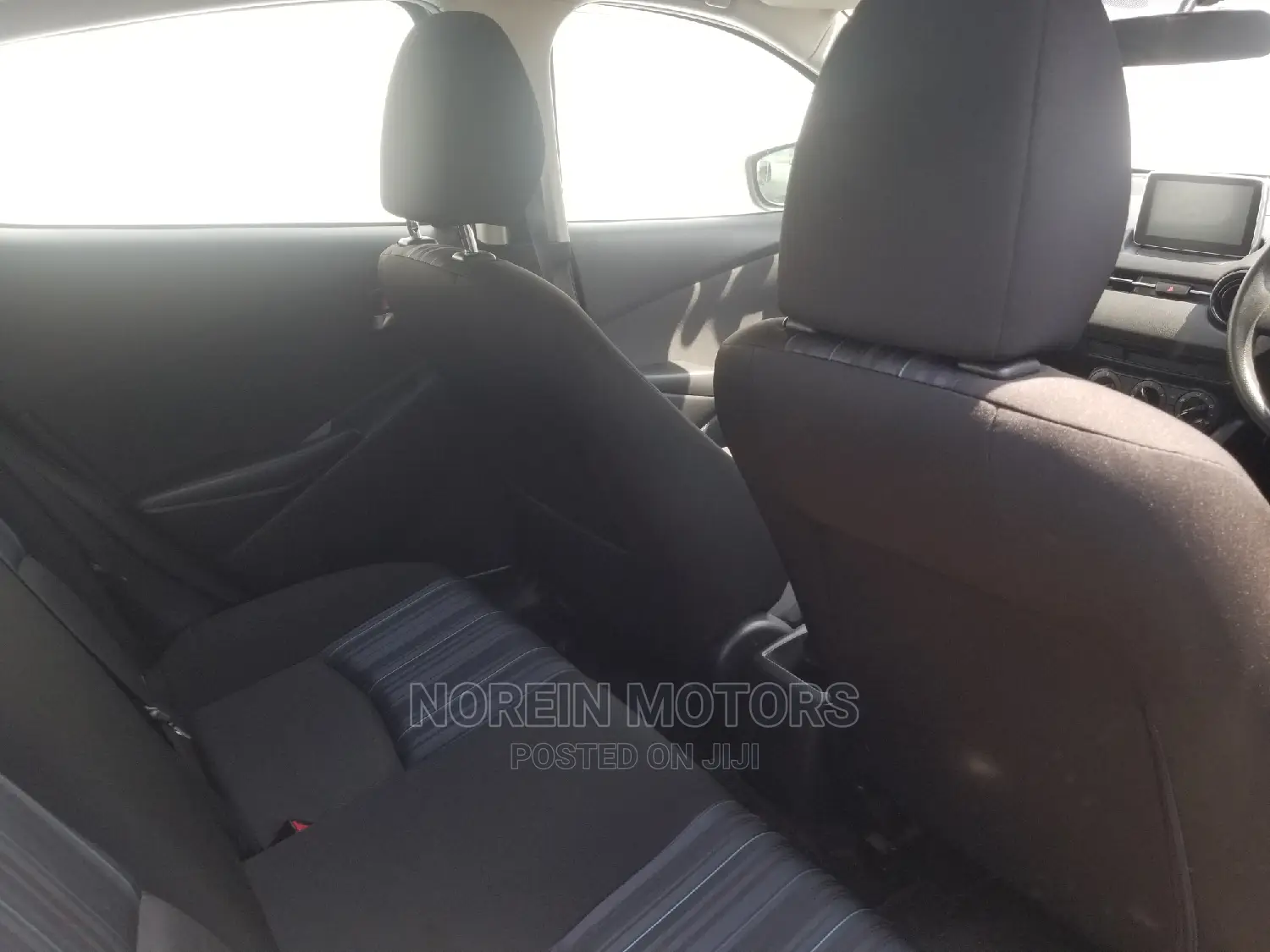 Mazda Demio 2015 Gold