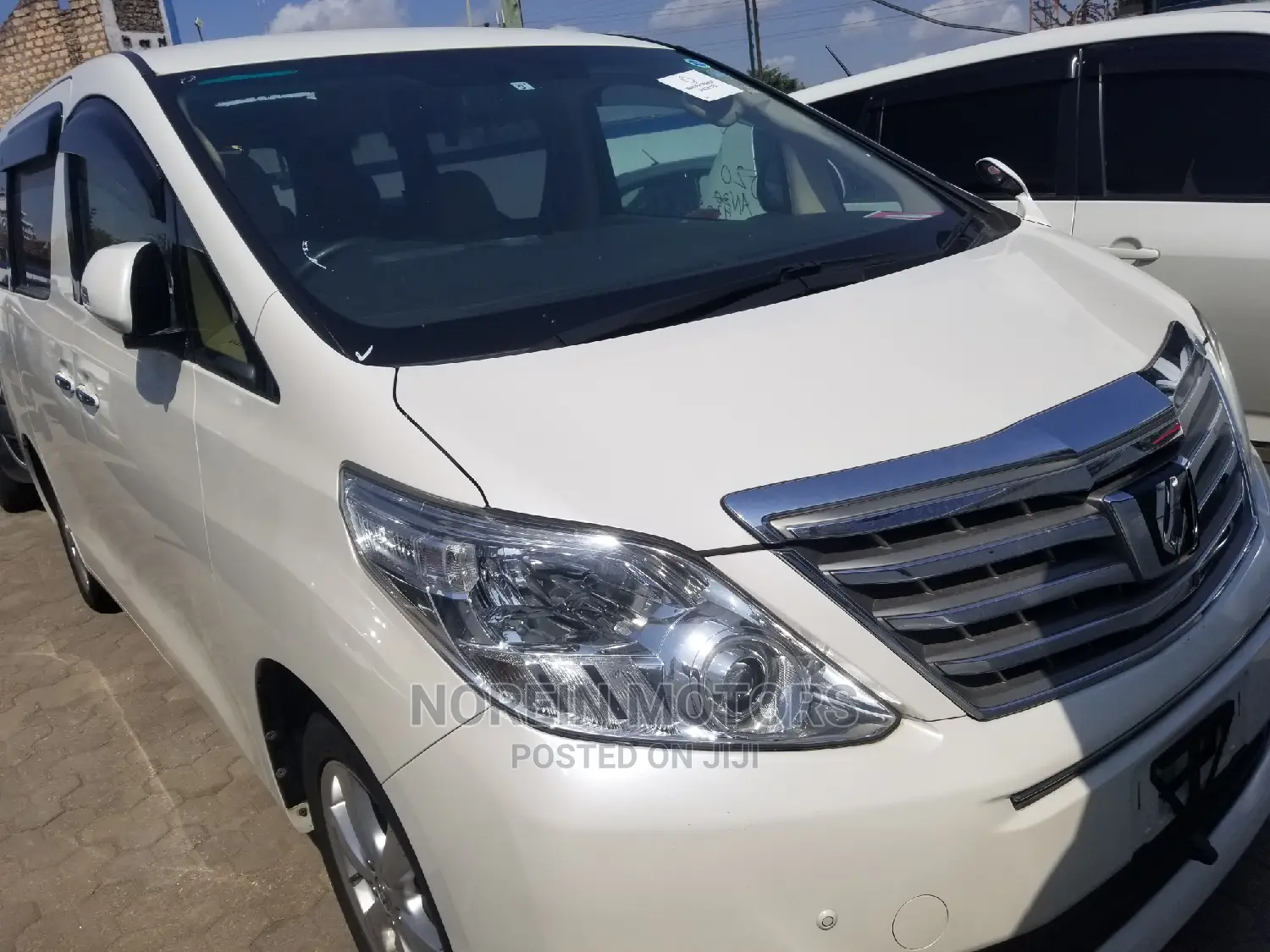 Toyota Alphard 2014 White