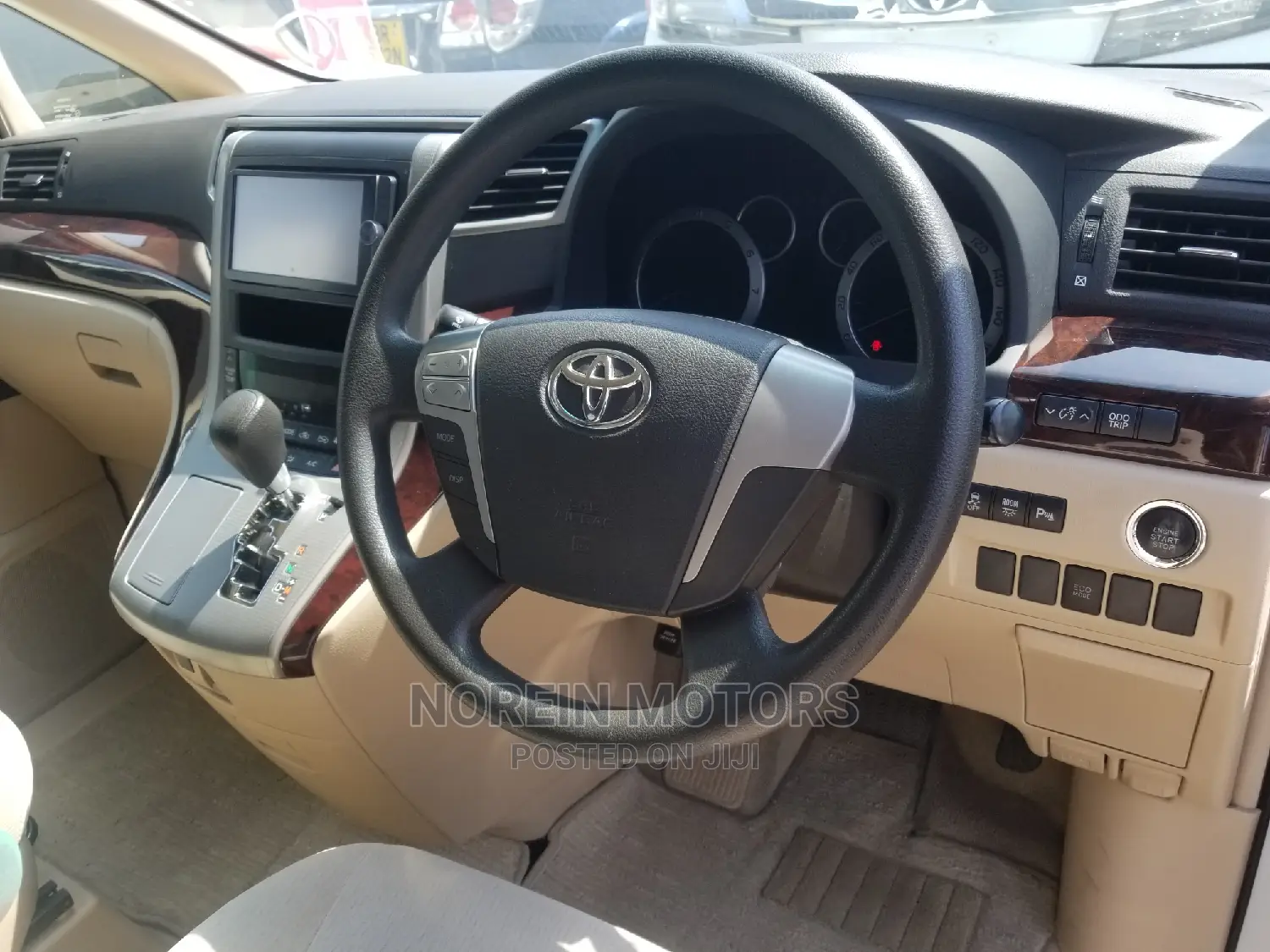 Toyota Alphard 2014 White