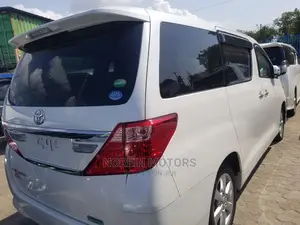 Toyota Alphard 2014 White