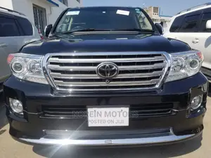 Toyota Land Cruiser 2015 Gray