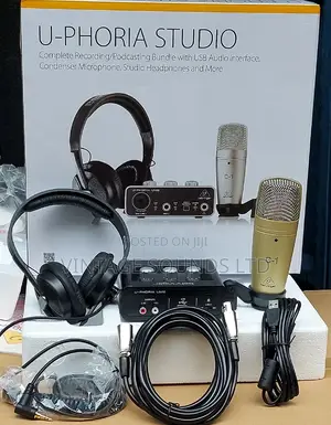 Behringer Uphoria Studio Set
