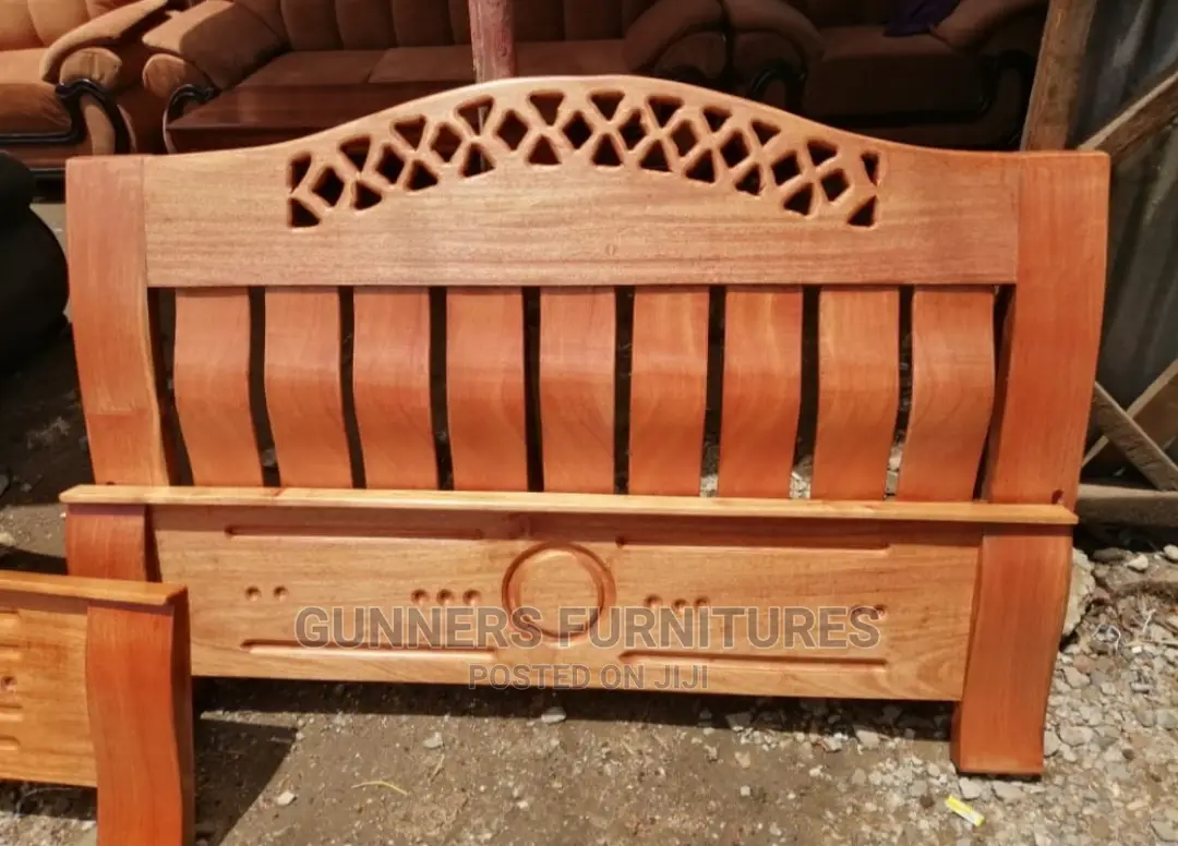 Mahogany Beds 5*6.