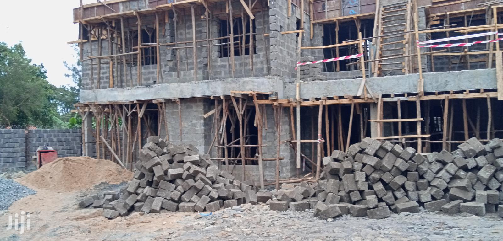 Machine Cut Stones
